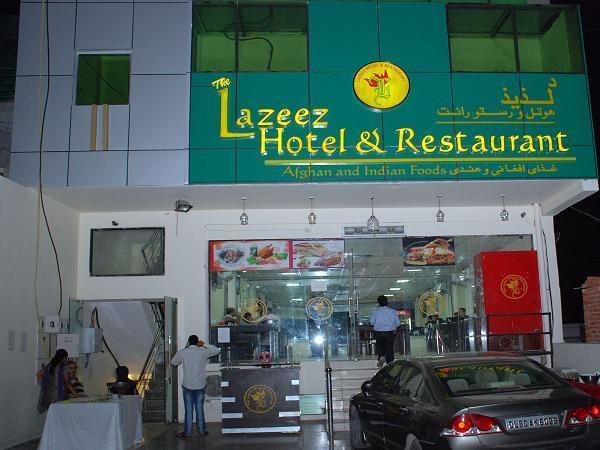 Отель Lazeez Нью-Дели Экстерьер фото